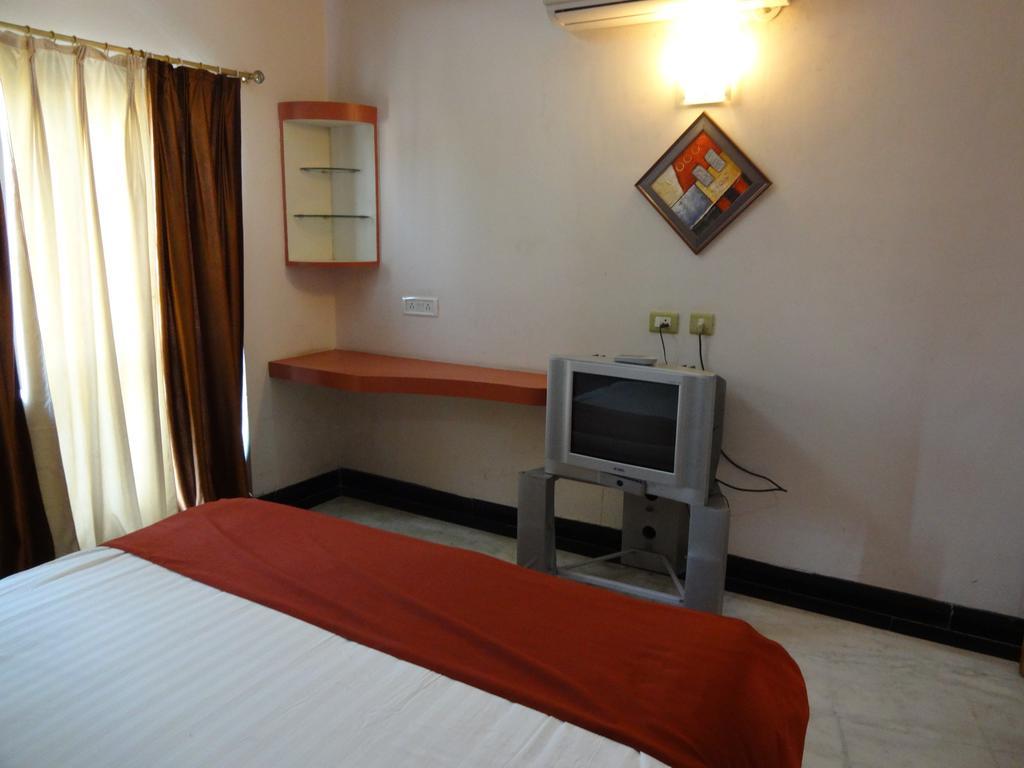 Отель Sagar Tarang Residency Пури Номер фото